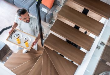 Fabrication d'escaliers sur mesures à Namur